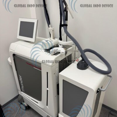 Quanta System Thunder dual-wavelength laser machine