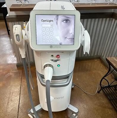 Lumenis OptiLight IPL 2022 dry eye treatment system in ophthalmology clinic