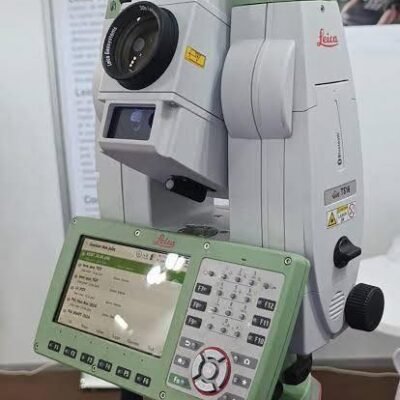 Leica TS16 P robotic total station in field