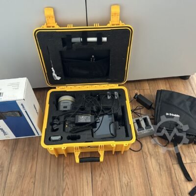Trimble R980 GNSS receiver for land surveying