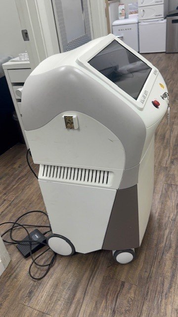 Alma Rejuve IPL Skin Rejuvenation System - Image 4