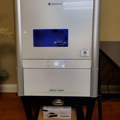 Roland DWX-42W Plus dental milling machine in lab